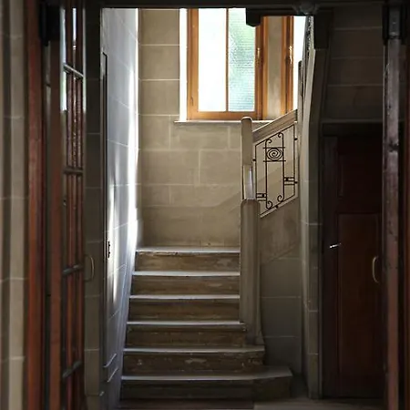 D'hotes Des Sacres Bed & Breakfast